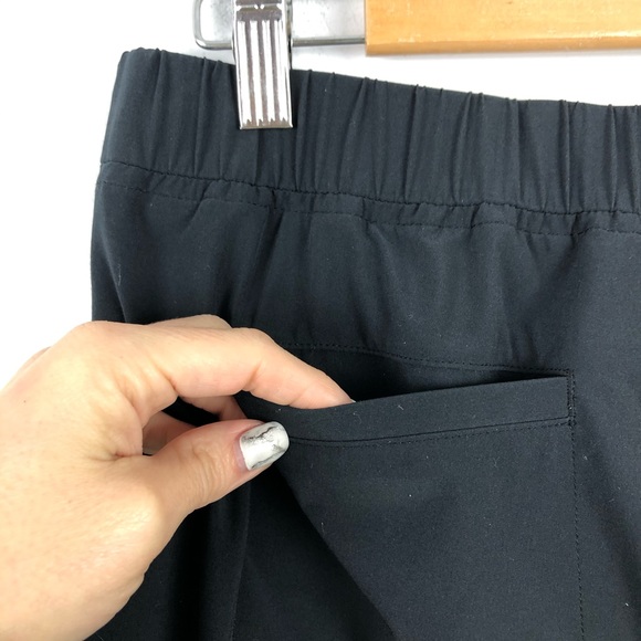 Athleta Aspire Ankle Pants Zip Pockets Black Sz 8 - Picture 9 of 12